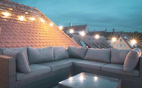 140qm Luxuriöses Penthouse mitten in Schwäbisch Gmünd, 70qm Dachterrasse&Top-Lage, mit WHIRPOOL, Jetzt buchen!